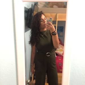 Meet your Posher, Chanel